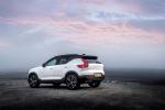 Volvo XC40 T5 R-Design 2017 года (UK)